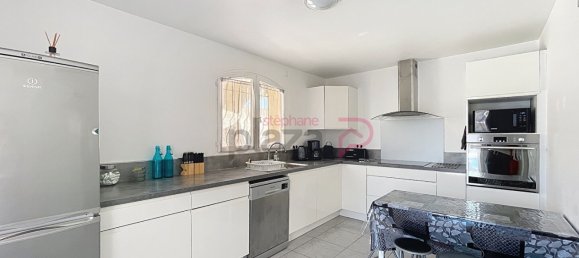 5 bedrooms Villa in Saint-Cyr-sur-Mer, France No. 294951 6