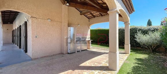 5 bedrooms Villa in Saint-Cyr-sur-Mer, France No. 294951 18