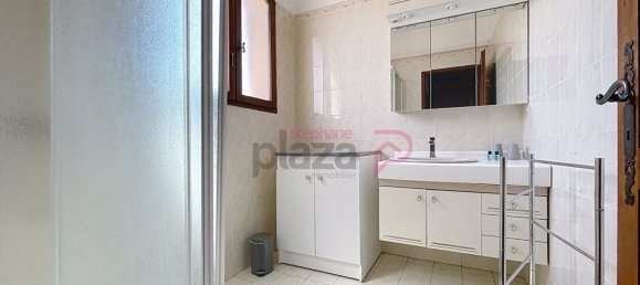 5 bedrooms Villa in Saint-Cyr-sur-Mer, France No. 294951 10