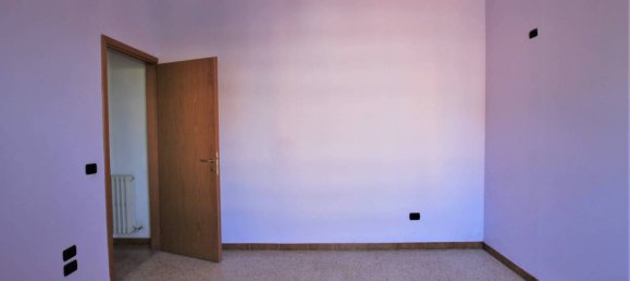 2 Schlafzimmer Wohnung in Fermo, Italy, Nr. 165099 16