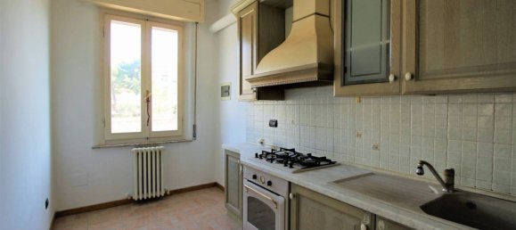 2 Schlafzimmer Wohnung in Fermo, Italy, Nr. 165099 6
