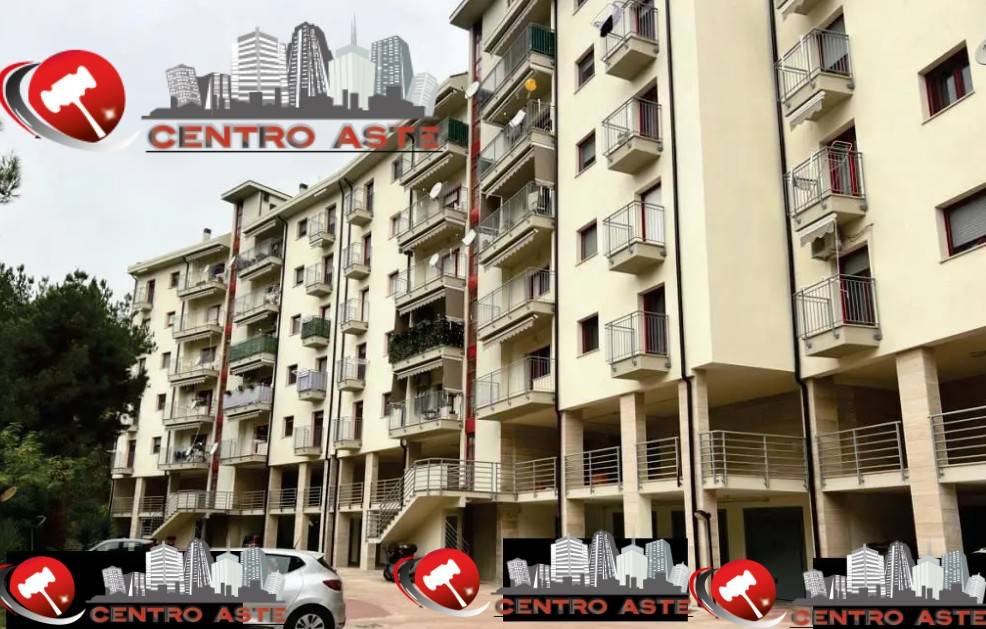 1 bedroom Garage in Chieti, Italy No. 207768
