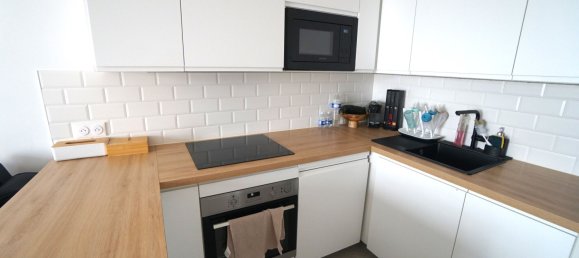 2 bedrooms Apartment in Aulnay-sous-Bois, France No. 322666 3