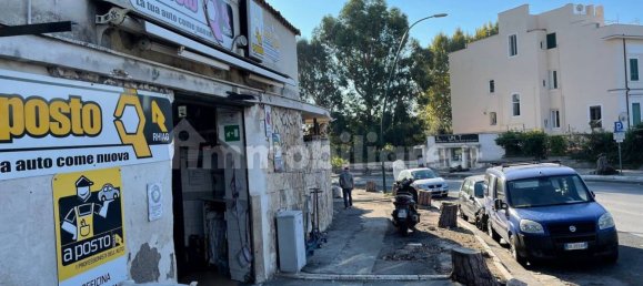 1 room Commercial property in Naples, Italy No. 315837 9