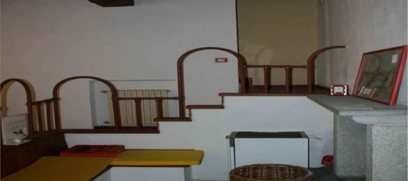 5 rooms Apartment in Vellezzo Bellini, Italy No. 288513 15