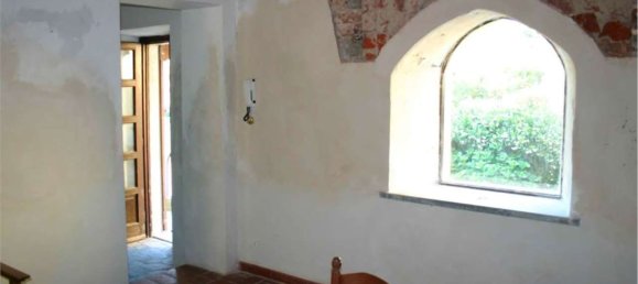 5 rooms Apartment in Vellezzo Bellini, Italy No. 288513 20