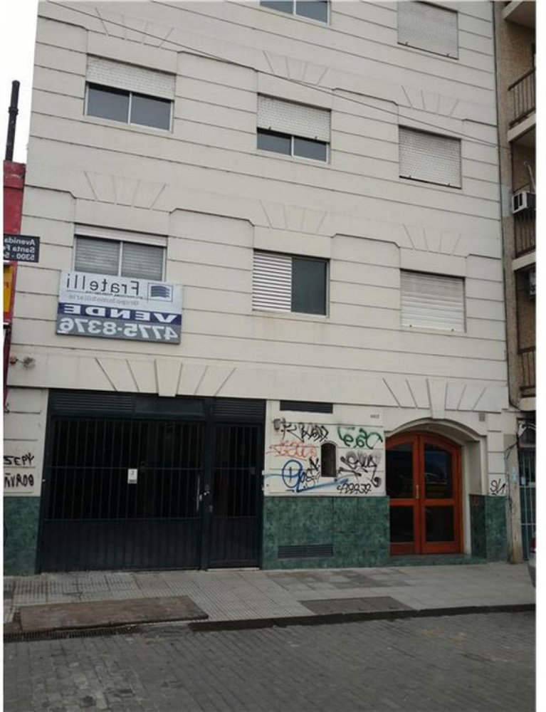 21m² Warehouse in Buenos Aires, Argentina No. 105785