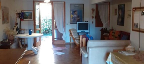15 rooms Apartment in Marliana, Italy No. 233654 5
