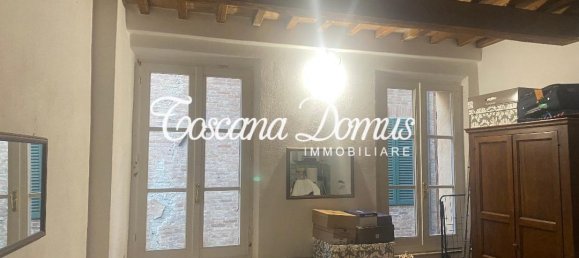 Квартира с 2 комнатами в Сиена, Италия № 18018 2