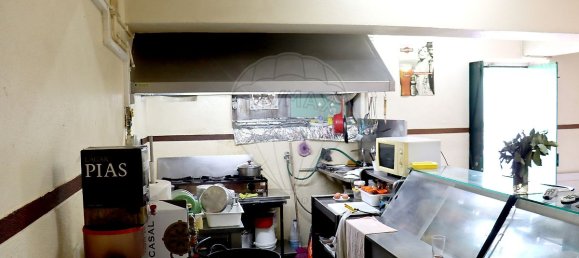 78m² Commercial property in Amadora, Portugal No. 58351 16