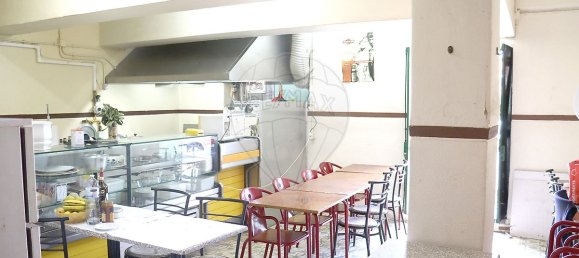 78m² Commercial property in Amadora, Portugal No. 58351 11