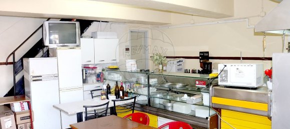 78m² Commercial property in Amadora, Portugal No. 58351 12