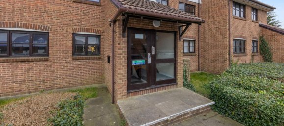 2 bedrooms Apartment in Kent, United Kingdom No. 6187 3