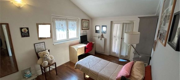 4 Schlafzimmer Villa in Cologno al Serio, Italy, Nr. 380807 10