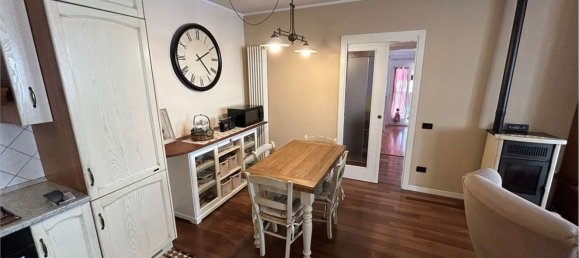 4 Schlafzimmer Villa in Cologno al Serio, Italy, Nr. 380807 5