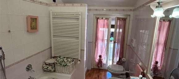 4 Schlafzimmer Villa in Cologno al Serio, Italy, Nr. 380807 12