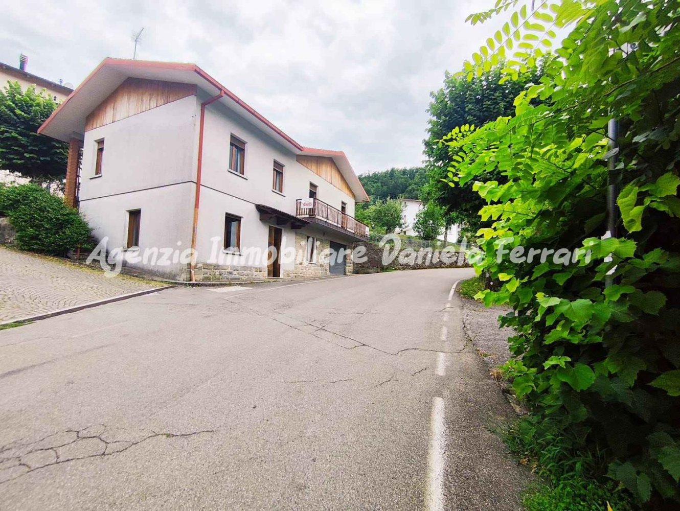 8 bedrooms House in Castel di Casio, Italy No. 321713