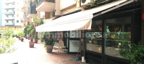 4غرفة عقار تجاري في Palermo, Italy رقم 46461 2