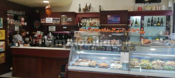 4غرفة عقار تجاري في Palermo, Italy رقم 46461 15