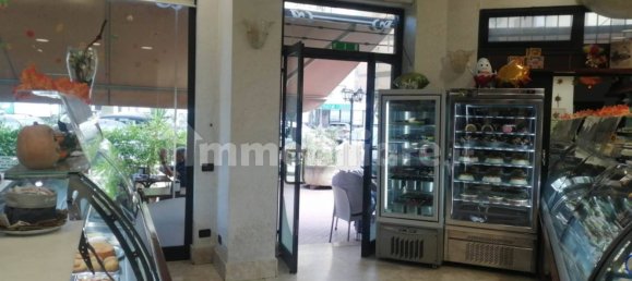 4غرفة عقار تجاري في Palermo, Italy رقم 46461 18