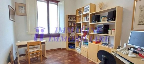 5 bedrooms Apartment in Florence, Italy No. 331263 4