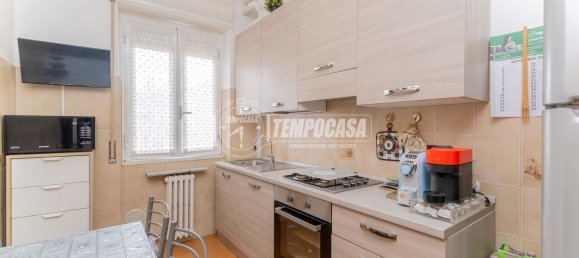 Apartamento de 2 dormitorios en Cinisello Balsamo, Italy No. 330342 9