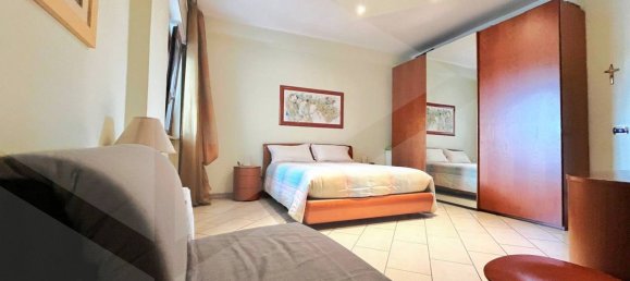 4 rooms Apartment in Bari, Italy No. 23794 17