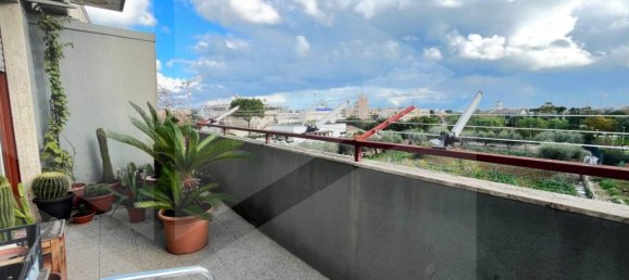 4 rooms Apartment in Bari, Italy No. 23794 8