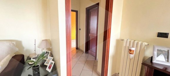 4 rooms Apartment in Bari, Italy No. 23794 16
