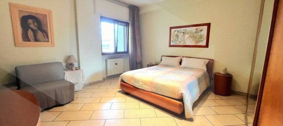 4 rooms Apartment in Bari, Italy No. 23794 18