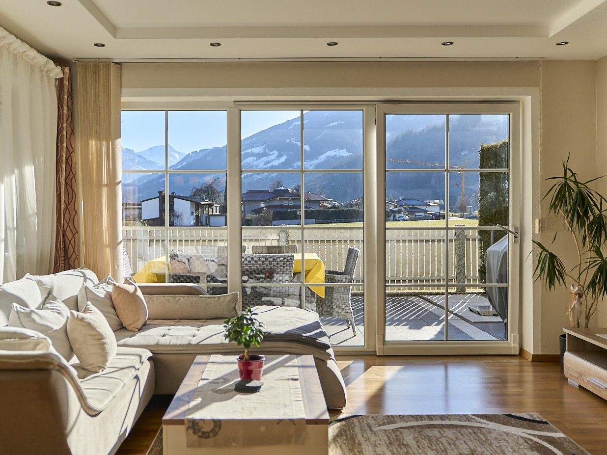 Casa de 8 habitaciónes en Uderns, Austria No. 154284