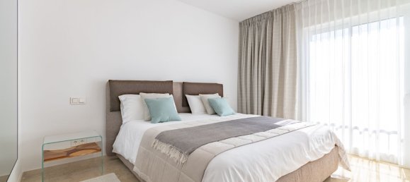 3 bedrooms Duplex in Marbella, Spain No. 133953 2