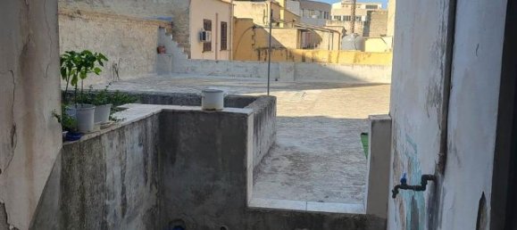 Edifício de 8 divisões em Trapani, Italy N.º 108472 4