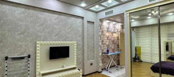 Apartamento de 3 dormitorios en Yasamal, Azerbaijan No. 2002 5