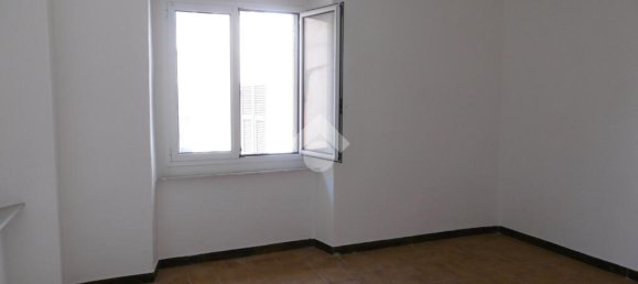 2 Schlafzimmer Haus in Genoa, Italy, Nr. 39463 14