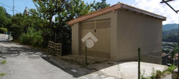 2 Schlafzimmer Haus in Genoa, Italy, Nr. 39463 3