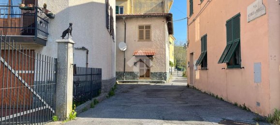 2 Schlafzimmer Haus in Genoa, Italy, Nr. 39463 18