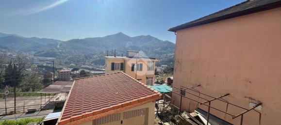 2 Schlafzimmer Haus in Genoa, Italy, Nr. 39463 24