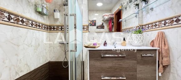 3 bedrooms Apartment in Badalona, Spain No. 169680 27