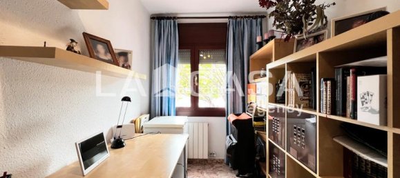 3 bedrooms Apartment in Badalona, Spain No. 169680 8