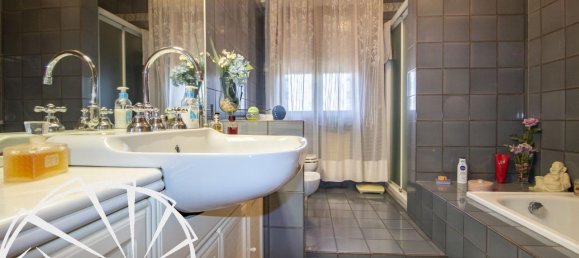 5-Zimmer Wohnung in Prato, Italy, Nr. 104790 21