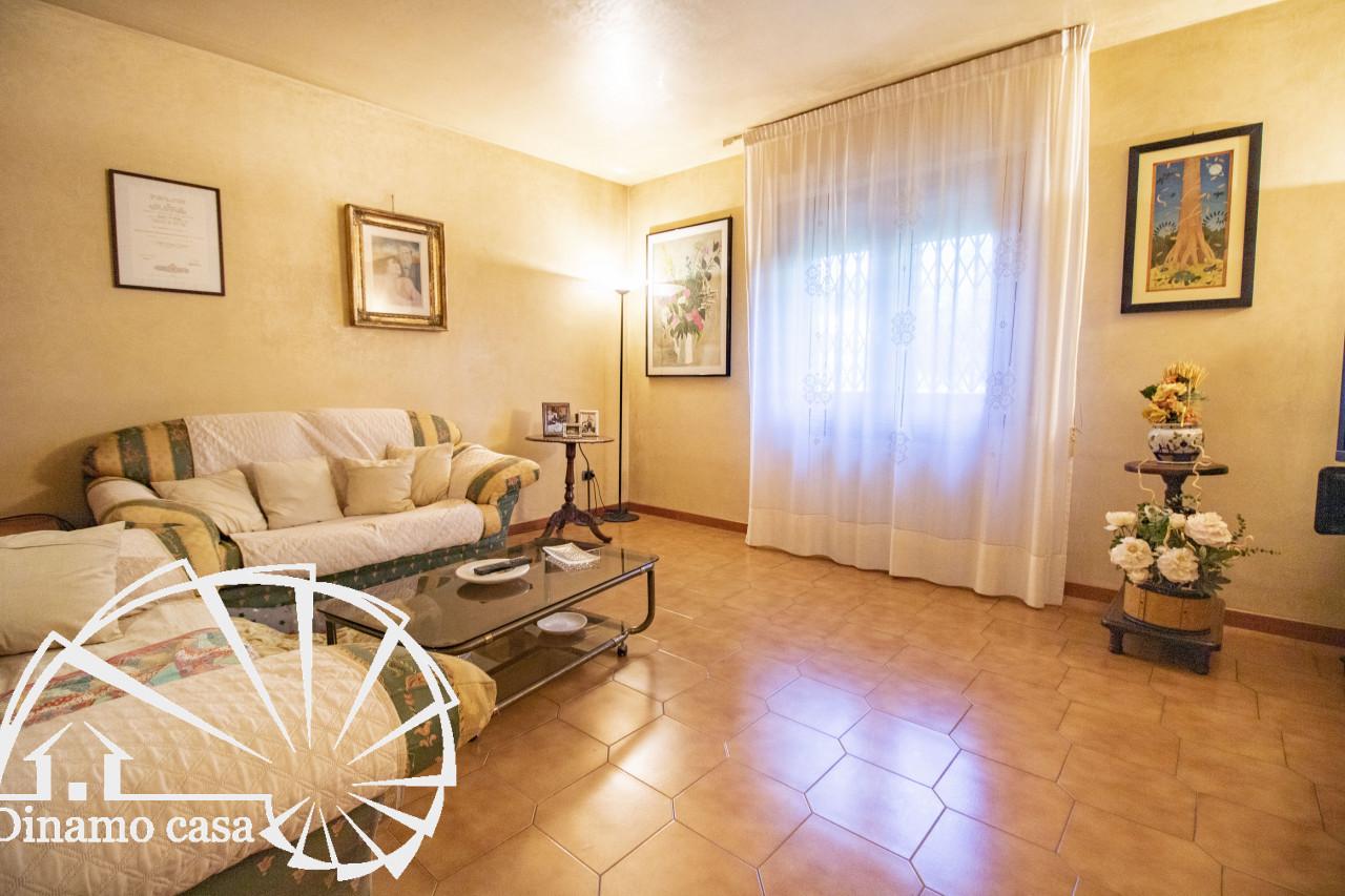 5-Zimmer Wohnung in Prato, Italy, Nr. 104790