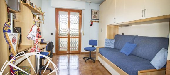 5-Zimmer Wohnung in Prato, Italy, Nr. 104790 22