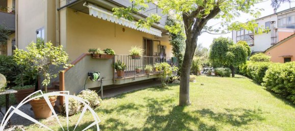 5-Zimmer Wohnung in Prato, Italy, Nr. 104790 9
