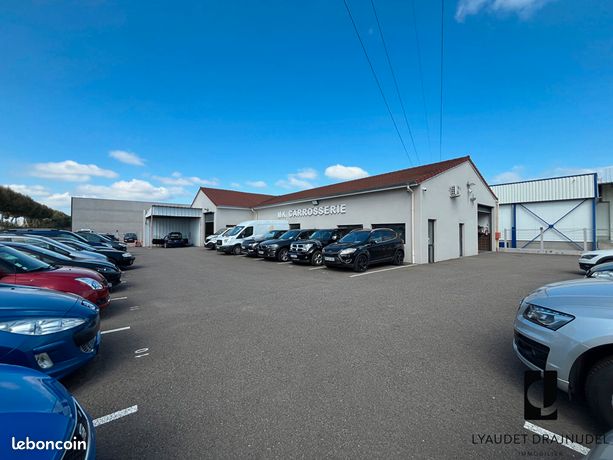  عقار تجاري في Le Coteau, France 360متر مربع رقم 306060