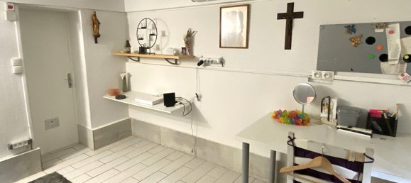 3 bedrooms House in Villemomble, France No. 184906 9