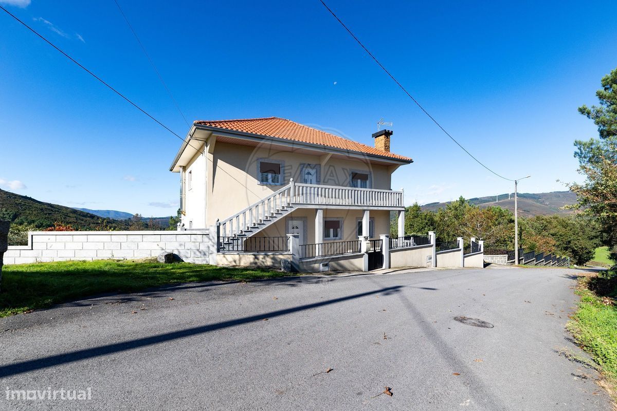 4 chambres Maison à Montalegre, Portugal No. 175816