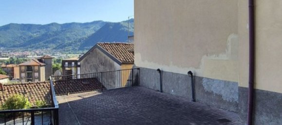 2-salle Appartement à Calolziocorte, Italy No. 336425 33