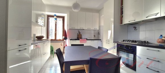 2-salle Appartement à Calolziocorte, Italy No. 336425 2