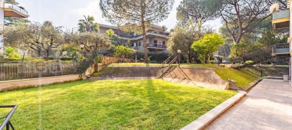 4 bedrooms Apartment in Rome, Italy No. 68374 16